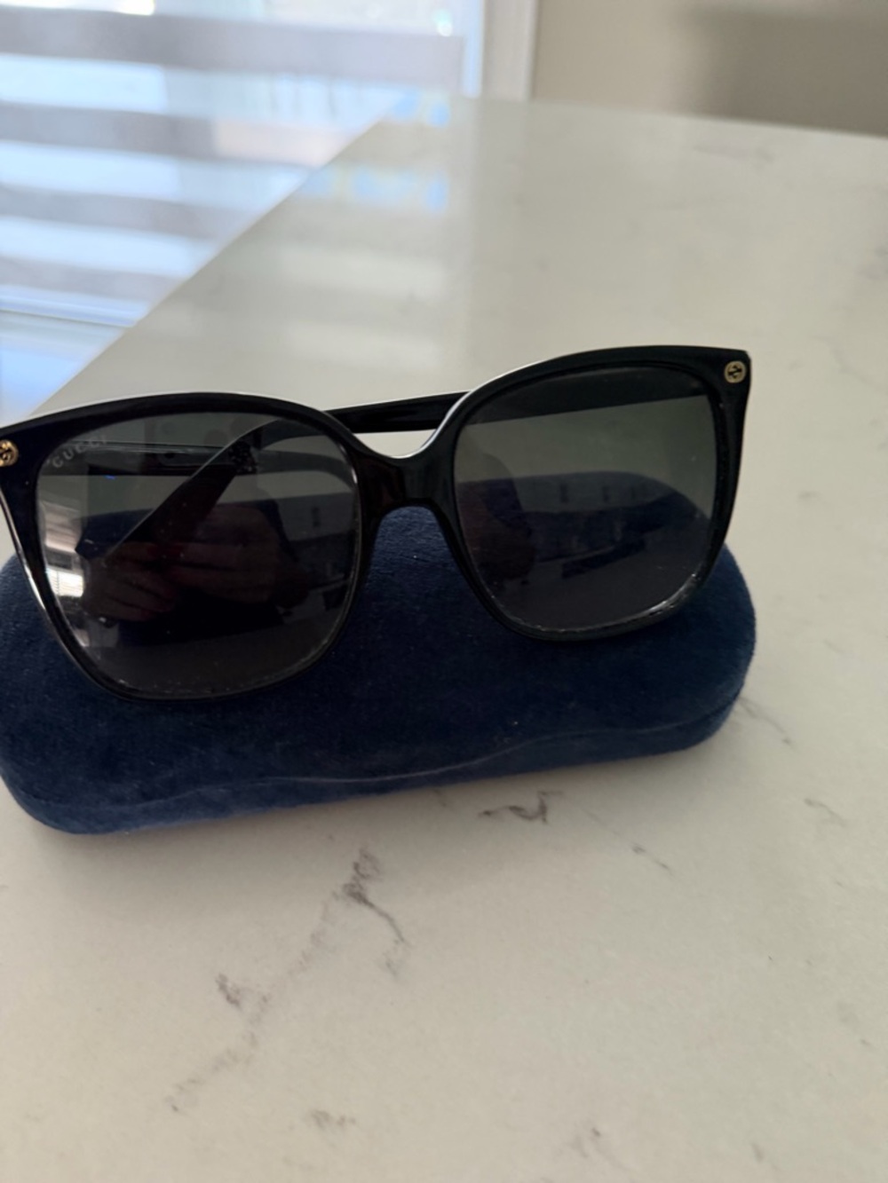 Women’s Gucci sunglasses 
Cateye style 57 mm